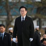 S. Korean president heads to China, hoping to sidestep Taiwan tensions